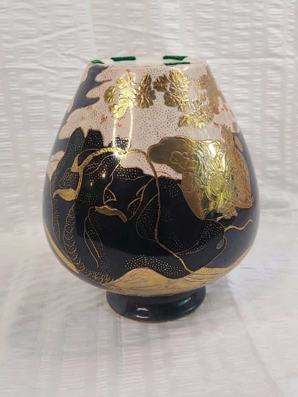 Vintage Chinese Black Gold White Bulbous Vase 8.5” High